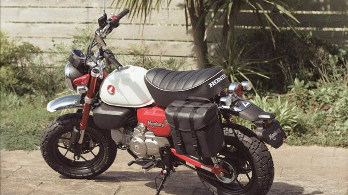 Honda’nın yenilenen mini motosikleti Monkey Türkiye’de